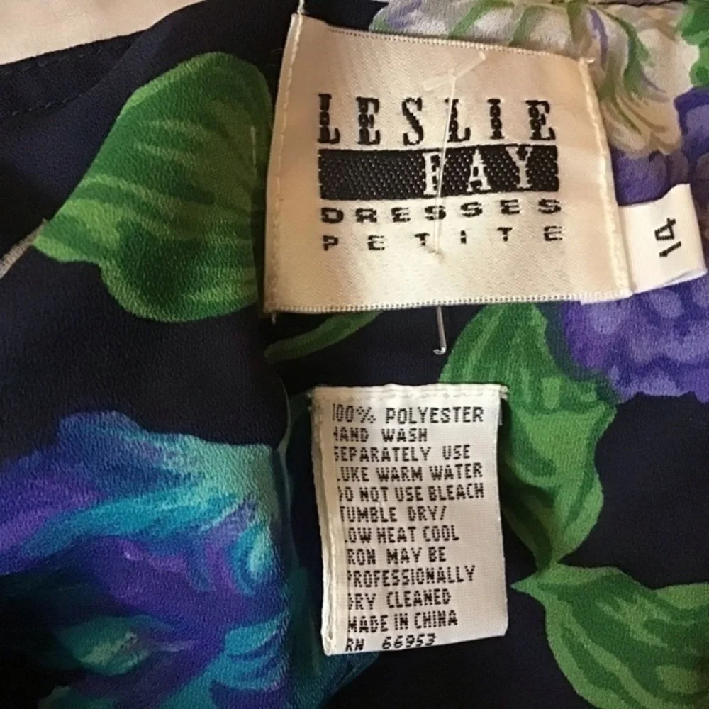 Floral Midi Dress with Sheer Collar - Picture 2 of 7